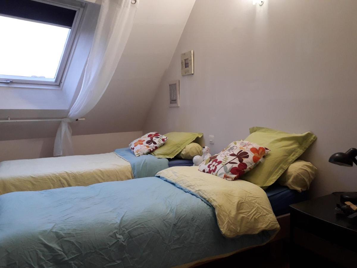 Chambre Maison De Ville Dans La Cite Des Trois Vallees Saint-Brieuc Exterior photo