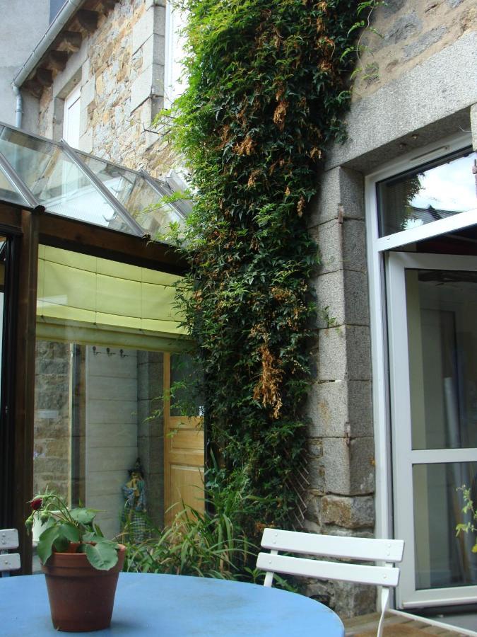 Chambre Maison De Ville Dans La Cite Des Trois Vallees Saint-Brieuc Exterior photo